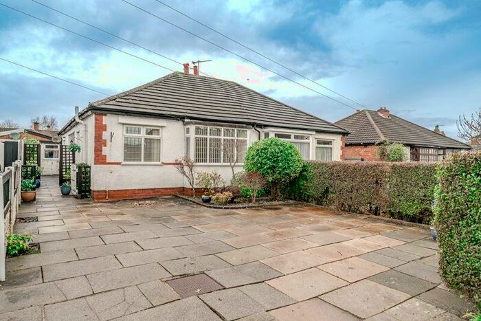 1 Bedroom Semi-Detached Bungalow For Sale In School Lane, Westhead, L40