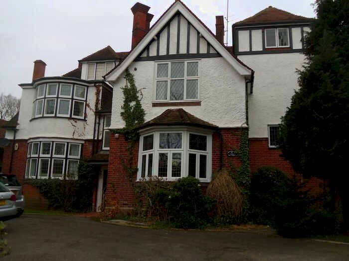 2 Bedroom Maisonette To Rent In Kingsdowne Road, Surbiton, KT6