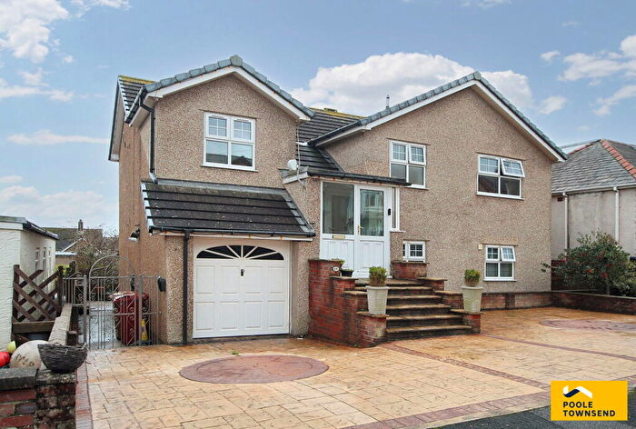 4 Bedroom Detached House For Sale In Beach Crescent, Walney, Barrow-in-furness, LA14