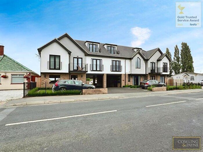 1 Bedroom Apartment To Rent In Chestnuts, London Road, Crays Hill, CM11