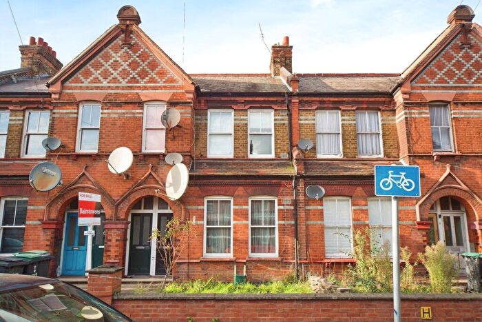 1 Bedroom Flat For Sale In Gladstone Avenue, London, N22