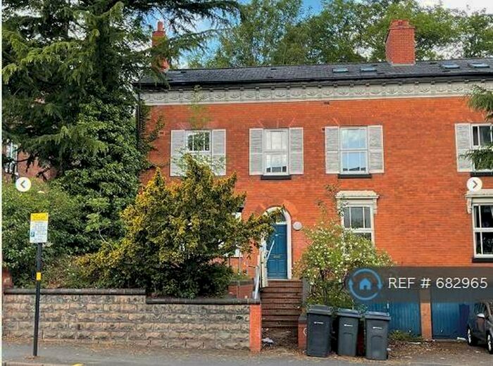 7 Bedroom Semi-Detached House To Rent In Alcester Road, Birmingham, B13