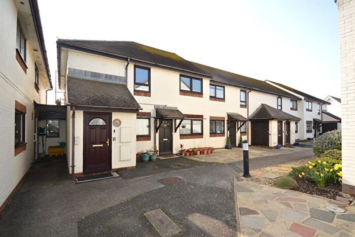 2 Bedroom Flat To Rent In Flat, Seaview Court, Clayton Road, Selsey, Chichester, West Sussex, PO20