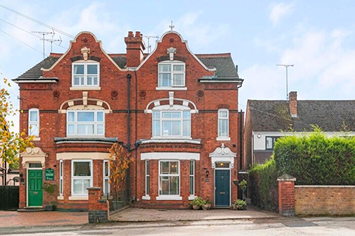 6 Bedroom Semi Detached House For Sale In Bewdley Hill, Kidderminster, DY11