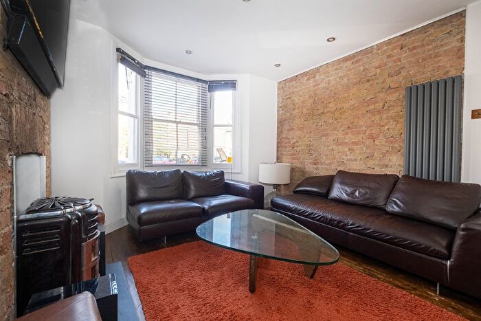 3 Bedroom Semi-detached House To Rent In Rowlls Road, Norbiton, Kingston Upon Thames, KT1