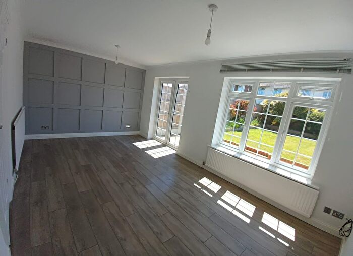 3 Bedroom Semi-Detached House To Rent In Coppice Lane, Selsey, PO20