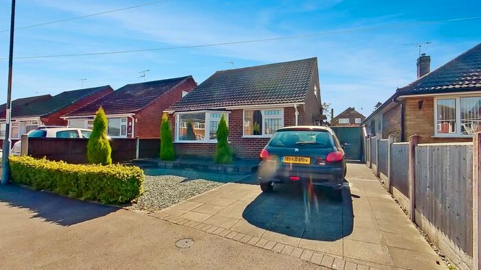 2 Bedroom Detached Bungalow To Rent In Richmond Avenue, Littleover, Derby, Derbyshire, DE23