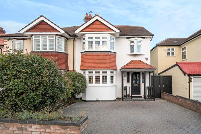 5 Bedroom Semi Detached House For Sale In Hawkhurst Way, West Wickham, BR4