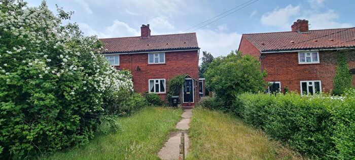 3 Bedroom Semi Detached House For Sale In Aldeburgh Road, Friston, IP17