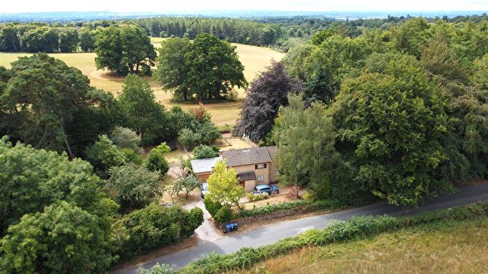 3 Bedroom Detached House For Sale In Sandy Lane, Chippenham, SN15