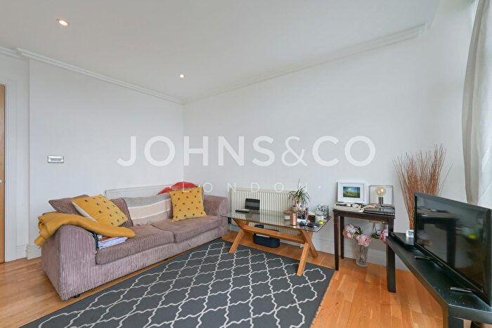 2 Bedroom Flat To Rent In Ferry Quays, Brentford, London, TW8