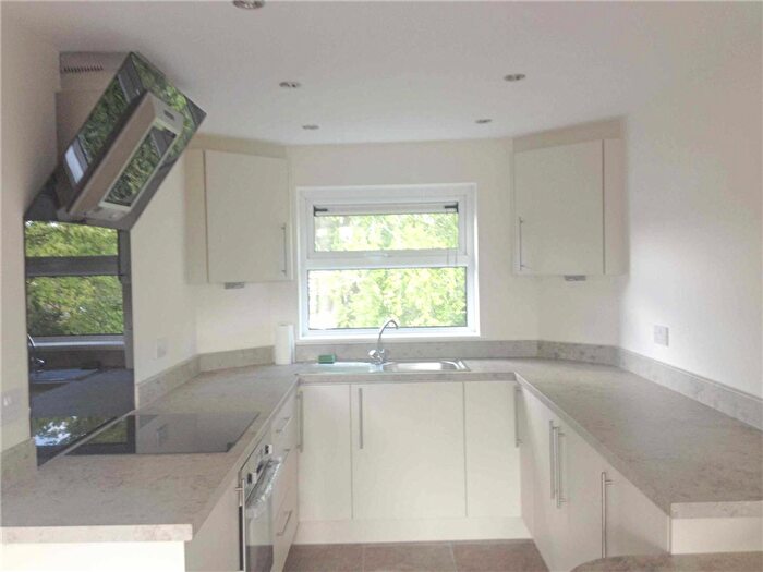 1 Bedroom Flat To Rent In Beechcroft, Prestwich, Manchester., M25