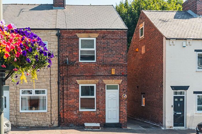 3 Bedroom End Of Terrace House To Rent In Peveril Road, Eckington, S21