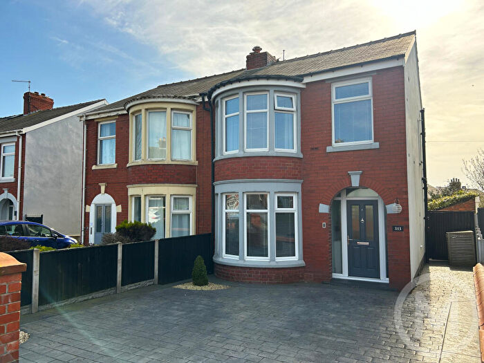 3 Bedroom Semi Detached House For Sale In Park Road, Blackpool, FY1