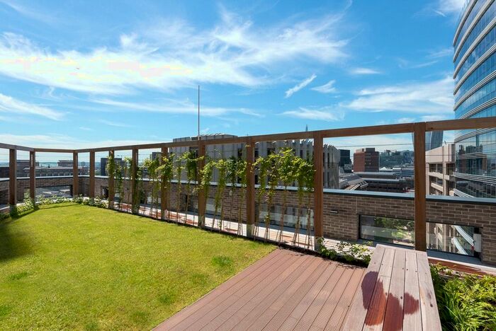 3 Bedroom Flat For Sale In New Drum Street, Aldgate East, E1