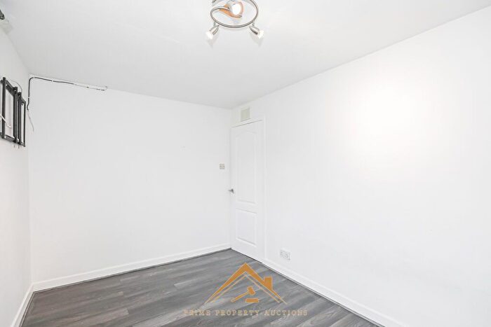3 Bedroom Terraced House For Sale In Gowanlea Drive, Slamannan, Falkirk, FK1