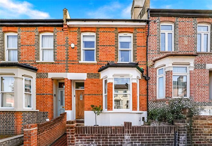 3 Bedroom Terraced House For Sale In Luton Road, Walthamstow, London, E17