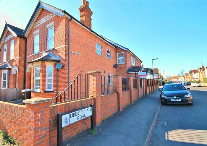 1 Bedroom Flat To Rent In Liberty Lane, Addlestone, Surrey, KT15