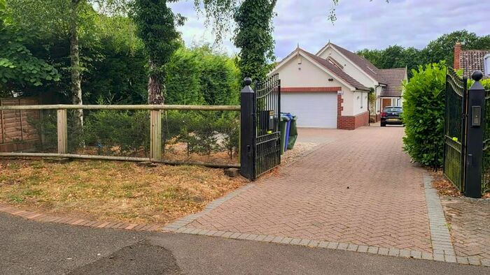 4 Bedroom Detached House To Rent In Wolverhampton Road, Stourbridge, Birmingham, DY7