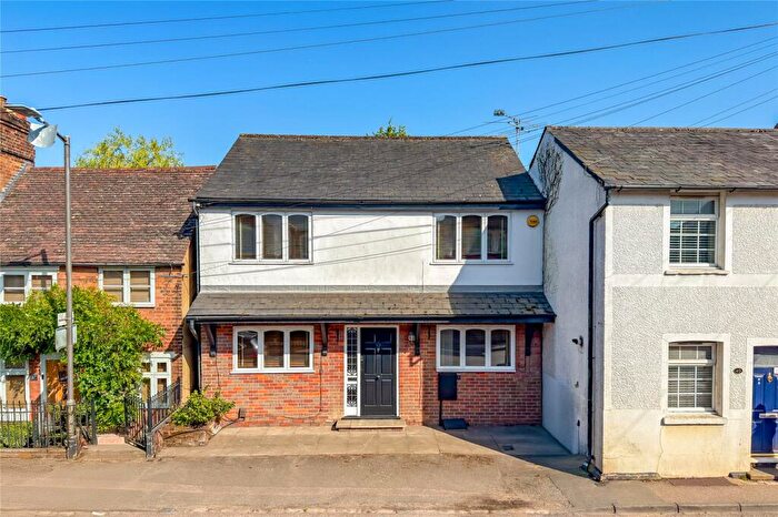 3 Bedroom Terraced House For Sale In High Street, Sandridge, Hertfordshire, AL4