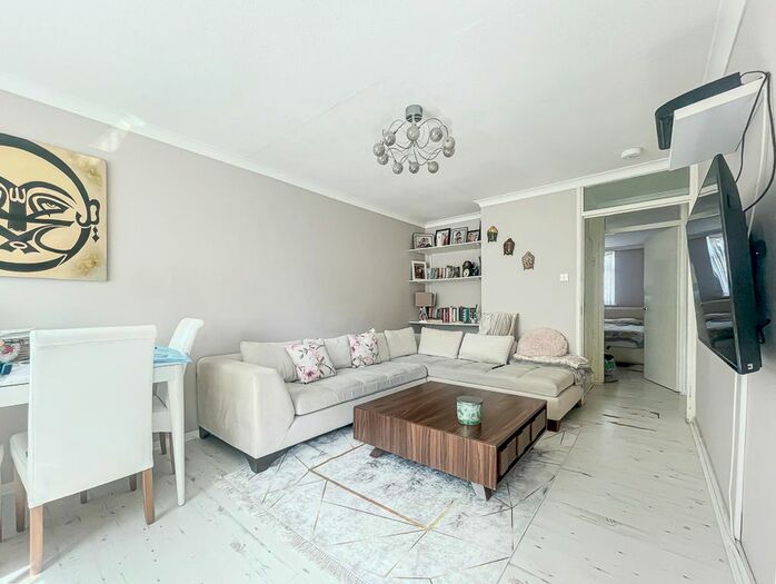 1 Bedroom Flat To Rent In Holmleigh Road Estate, London, N16