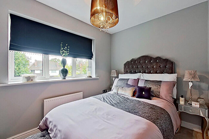 4 Bedroom Detached House For Sale In Corn Mill Close, Walmley, B76