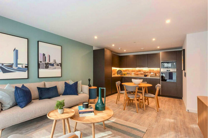 2 Bedroom Apartment To Rent In Potato Wharf, Manchester, M3