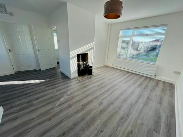 3 Bedroom Semi-Detached House To Rent In Didcot, Oxfordshire, OX11