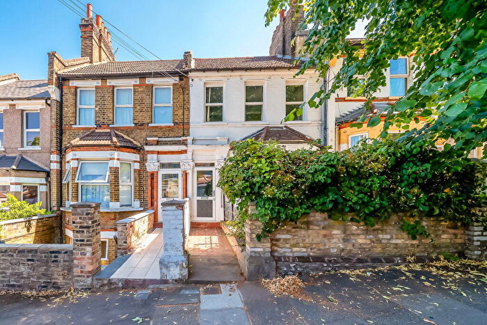 4 Bedroom Terraced House For Sale In Griffin Road, Plumstead, SE18