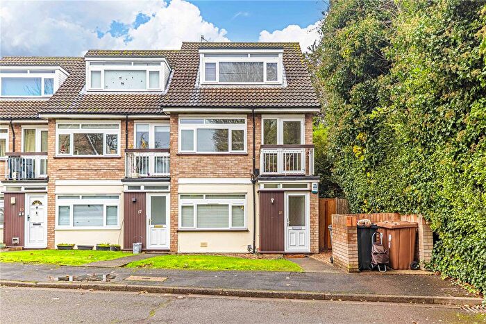 1 Bedroom Property For Sale In St. Peters Close, Bushey Heath, Bushey, Hertfordshire, WD23