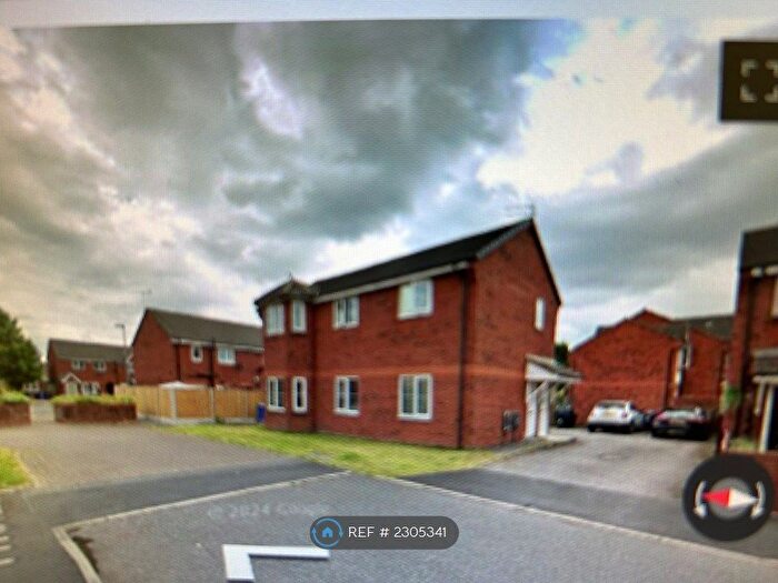 2 Bedroom Flat To Rent In Thorneycroft Drive, Warrington, WA1