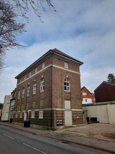 2 Bedroom Flat To Rent In Exchange House, Hindhead GU26