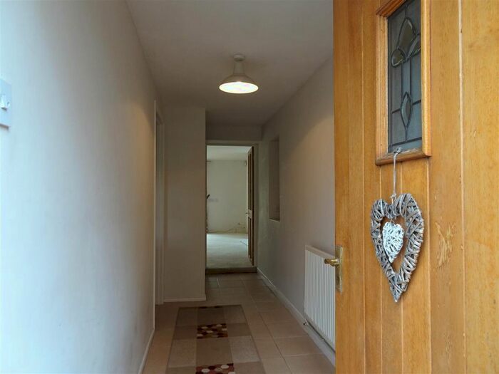 2 Bedroom Cottage To Rent In Stoke Road, North Curry, Taunton, TA3