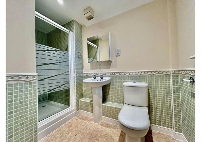 2 Bedroom Apartment To Rent In Vauxhall Street, Plymouth, PL4