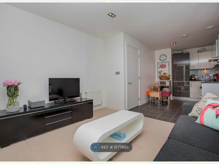 1 Bedroom Flat To Rent In Woods House, London, SW1W