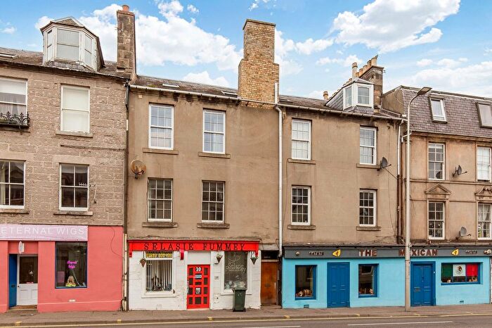 2 Bedroom Flat For Sale In Atholl Street, Perth, PH1