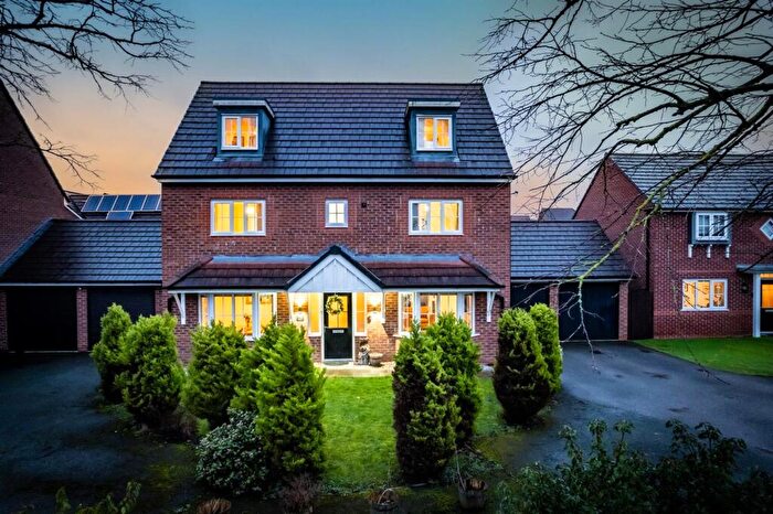 5 Bedroom Detached House For Sale In Stubbs Lane, Lostock Gralam, Cheshire, CW9