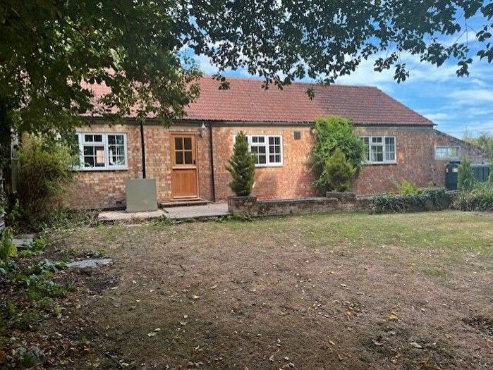 2 Bedroom Cottage To Rent In Boynton Cross, Roxwell, Esex, CM1