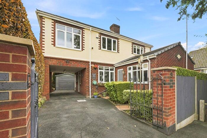 3 Bedroom House For Sale In Acton Place, Macclesfield, SK11