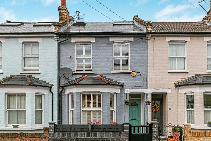 4 Bedroom Terraced House For Sale In Eastbourne Road, Brentford, TW8