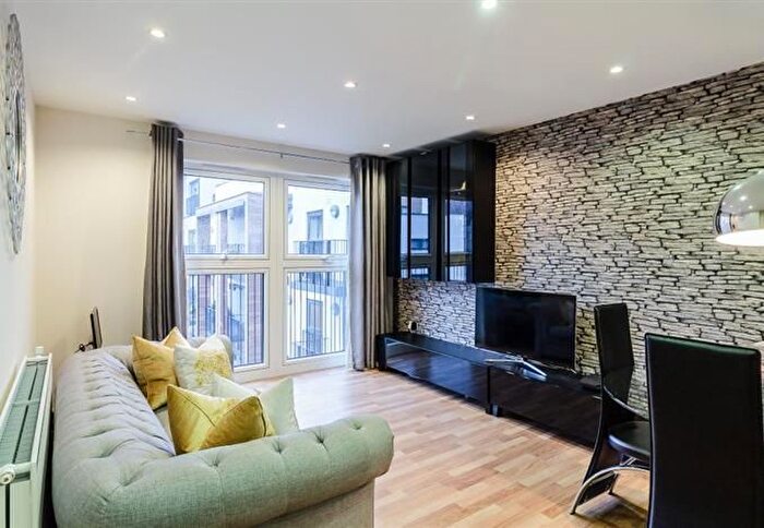 1 Bedroom Flat To Rent In Letchworth Road, Stanmore, HA7