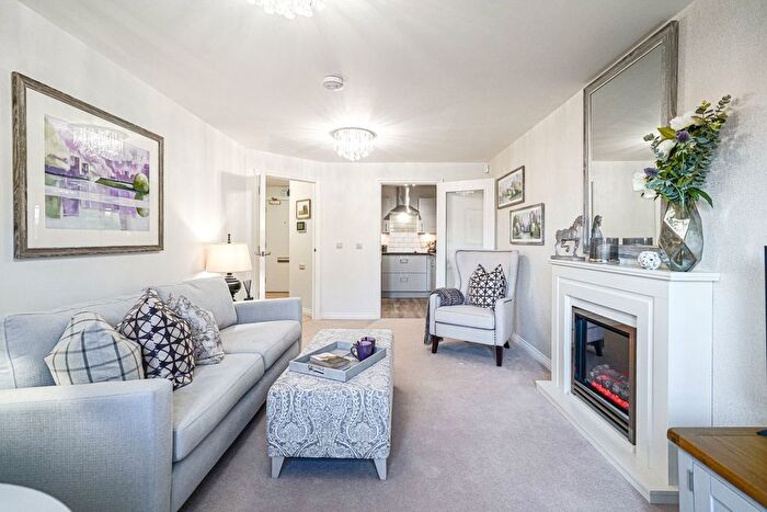 1 Bedroom Flat For Sale In Highbury Lodge, Apartment, Kings Heath, B14