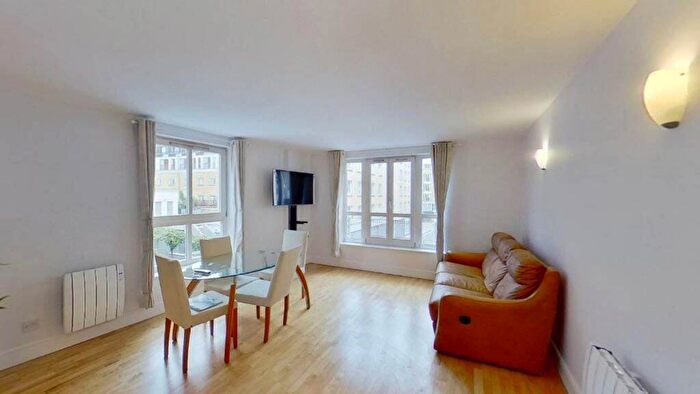 2 Bedroom Flat To Rent In Commercial Road, Aldgate, London, E1