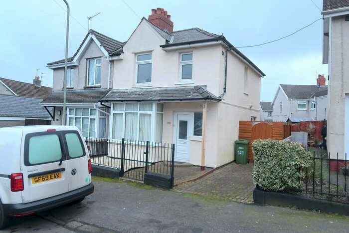 3 Bedroom Semi-Detached House To Rent In Penybryn Avenue, Cefn Fforest, Blackwood, NP12