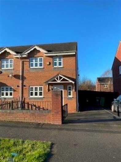 3 Bedroom Semi-Detached House To Rent In Cartmell Drive, Leeds, LS15