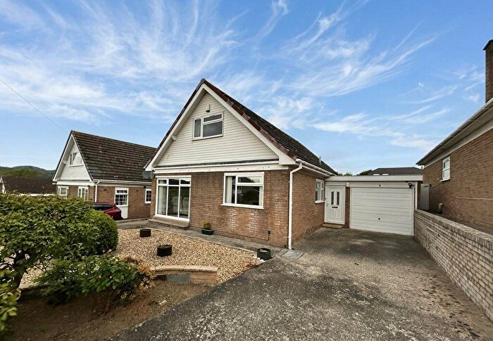 4 Bedroom Detached Bungalow For Sale In Dinerth Avenue, Rhos On Sea, LL28