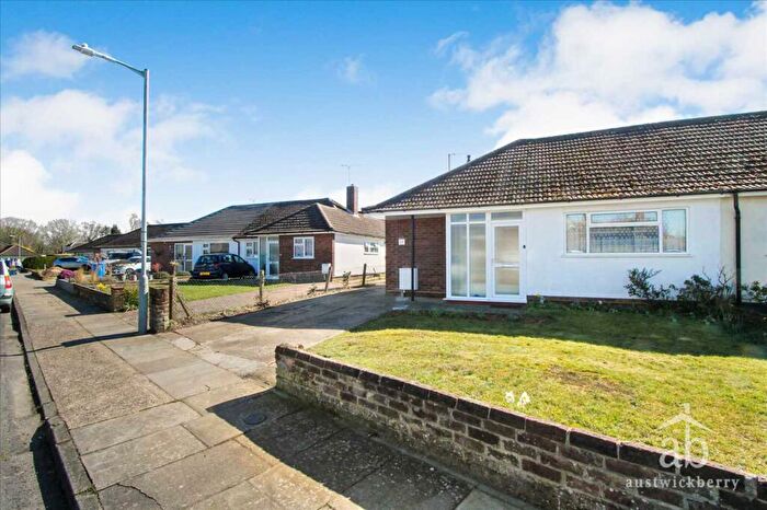 2 Bedroom Bungalow To Rent In Gleneagles Drive, Ipswich, IP4
