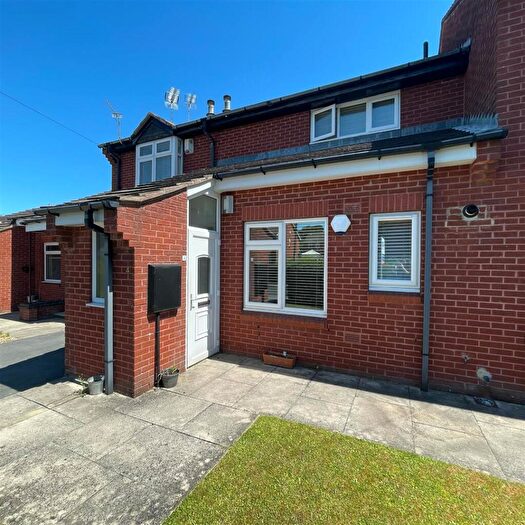 1 Bedroom Apartment To Rent In Kingfisher Way, Alwoodley, LS17