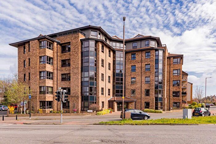 2 Bedroom Retirement Property For Sale In / Blackford Avenue, Edinburgh, EH9