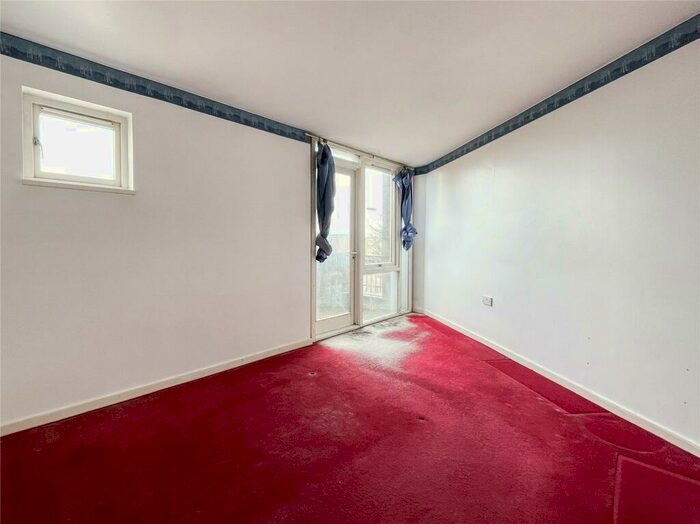 1 Bedroom Apartment For Sale In The Old Mill, Edward Street, BA13